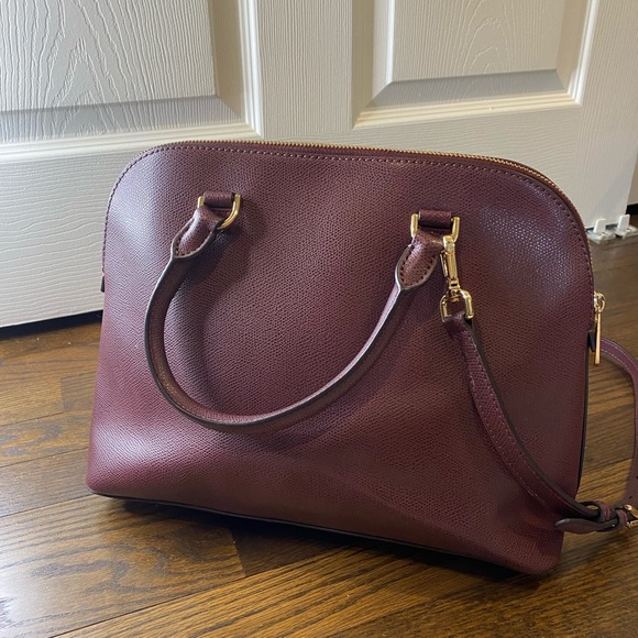 Plum Micheal Kors Crossbody Purse - Picture 4 of 10